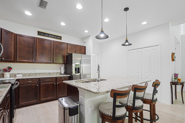 Building Photo - 9337 Cool Breeze Dr