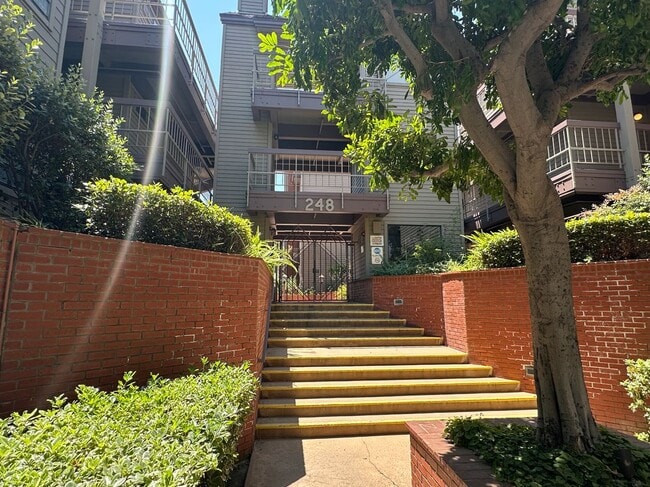Building Photo - 248 W Loraine St
