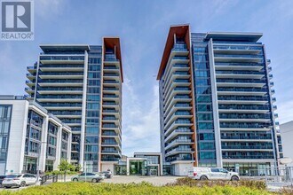 Building Photo - 9608 Yonge St