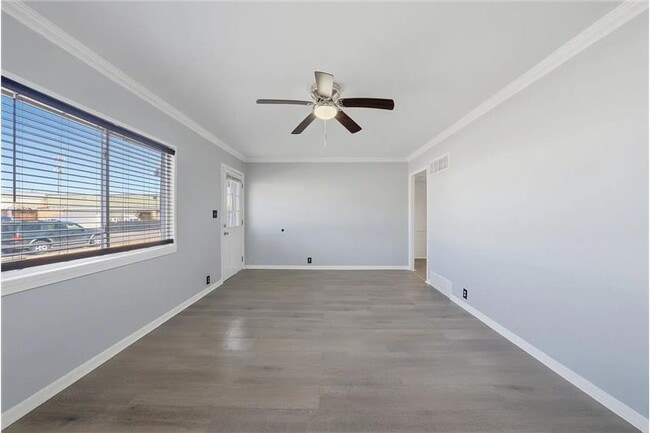 Foto del edificio - 722 W Park Ave