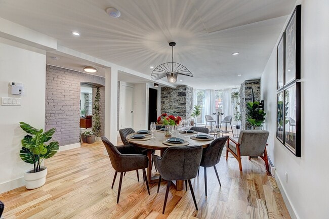 Photo du bâtiment - 5285 Av. du Parc