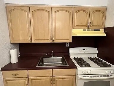 Foto del edificio - 6314 N 10th St