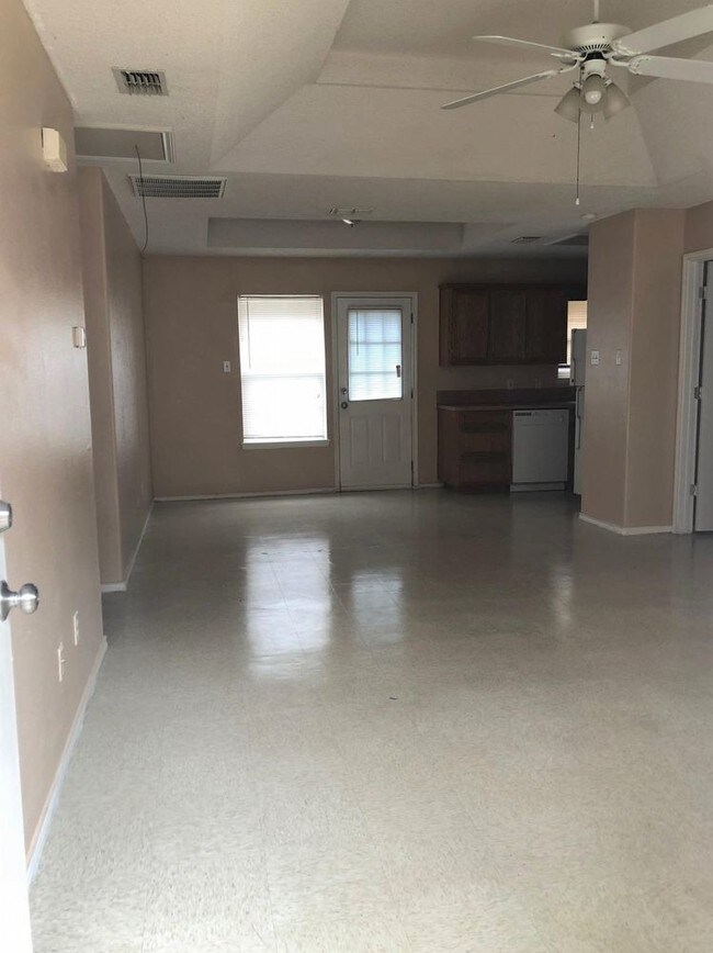 Foto del edificio - 2B/2B APT FOR RENT NEAR UTRGV