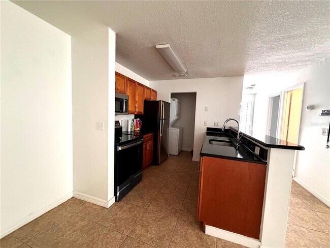 Foto del edificio - 6016 Westgate Dr