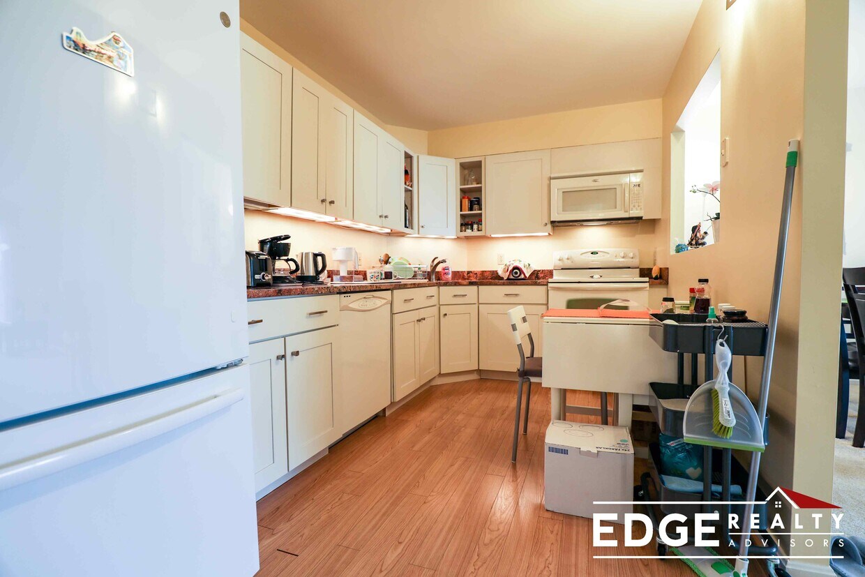 Foto principal - 131 Coolidge Ave