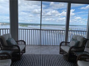 Building Photo - 2090 W First St