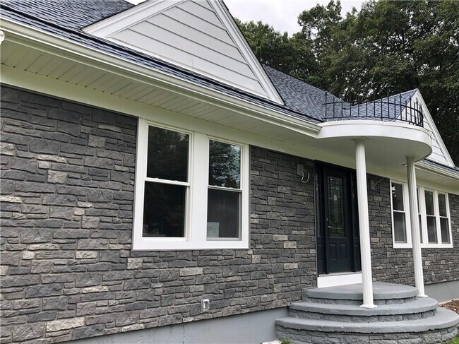 Foto del edificio - 484 Greenville Ave