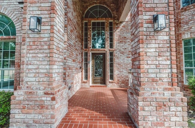 Building Photo - 30 Twilight Glen Ct