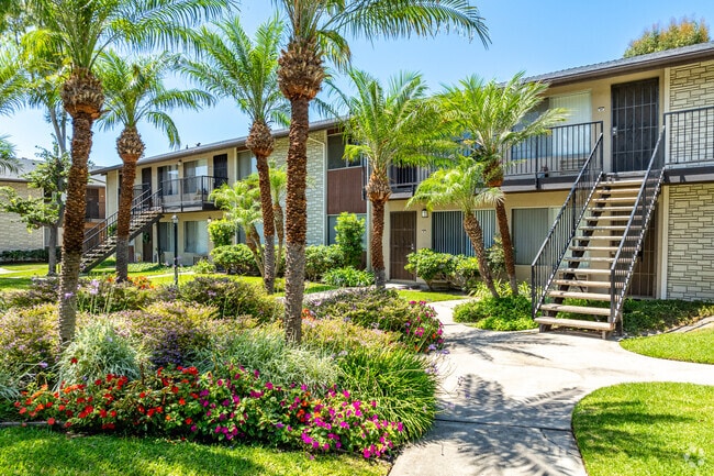 Building Photo - Peppertree Apartments