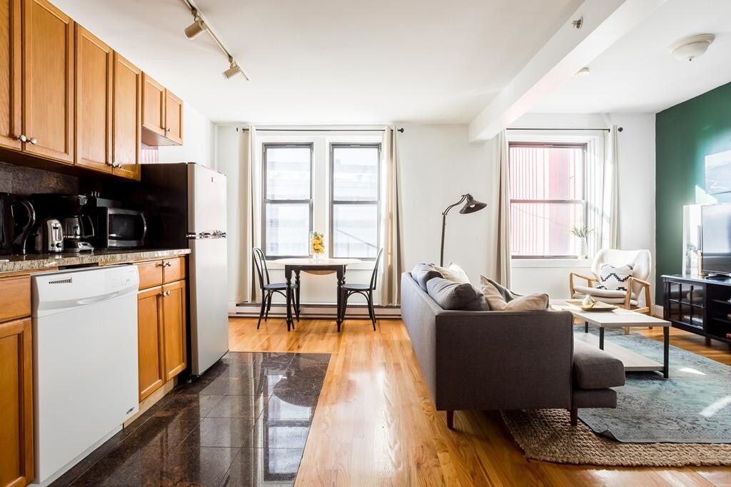 Foto principal - 92 Warrenton St