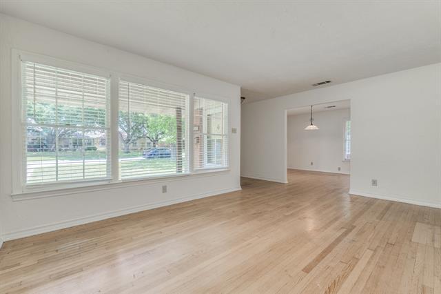 Building Photo - 9405 Forest Hills Blvd