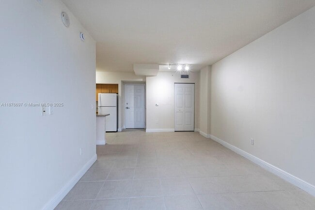 Foto del edificio - 2350 SW 27th Ave