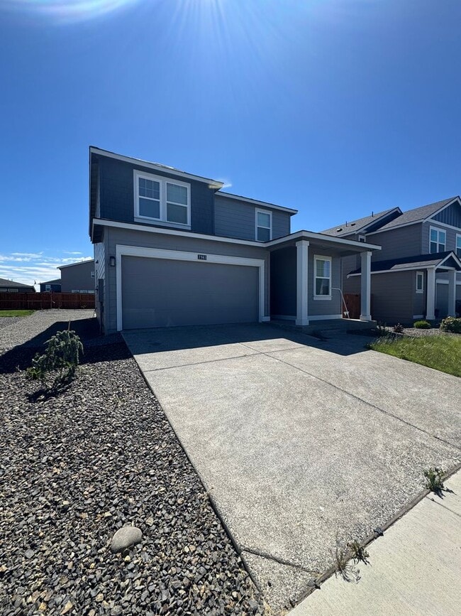 Building Photo - 4-Bedroom Home with Low-Maintenance Landscaping