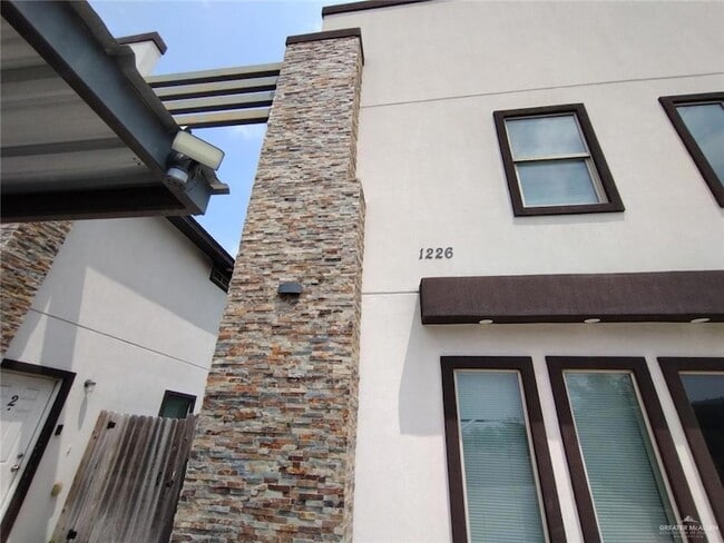 Building Photo - 1226 Upas Dr