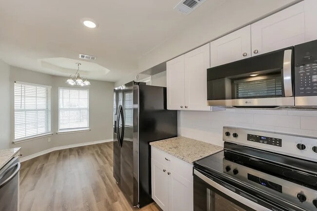 Building Photo - 832 Andalusia Trail