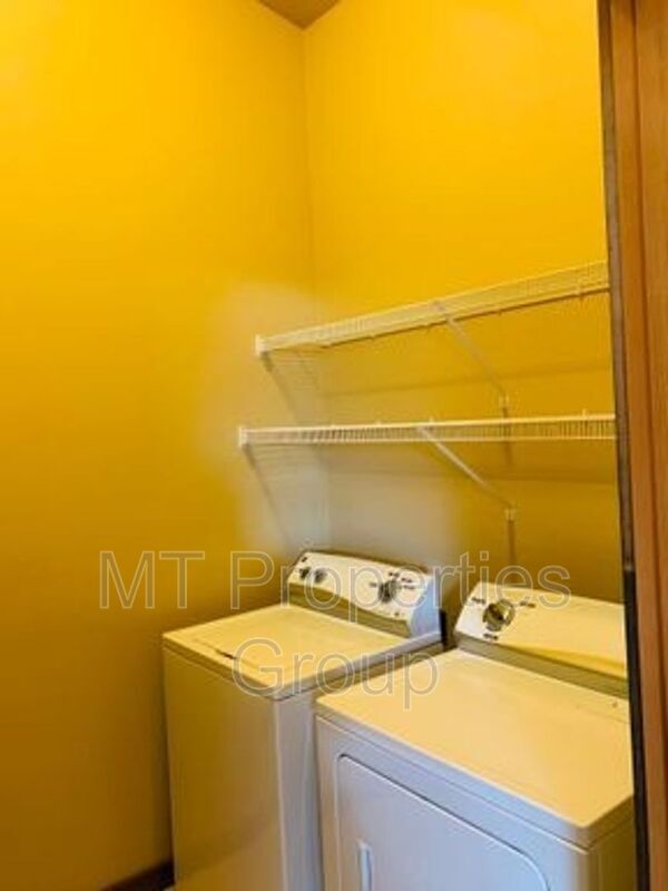 Foto del edificio - 630 N 5th St W