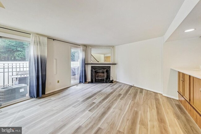Building Photo - 11924 Redtree Way