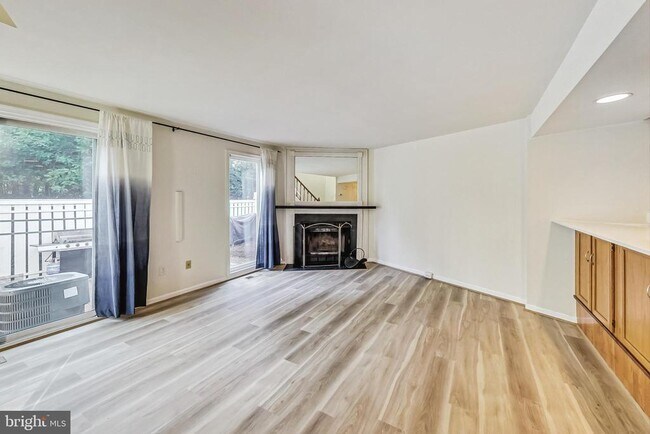 Foto del edificio - 11924 Redtree Way