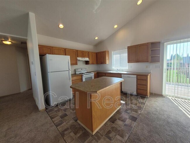 Foto del edificio - 13626 E Riverside Ave