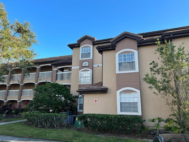 Foto del edificio - 13803 Fairway Island Dr