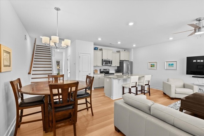 Foto del edificio - 7906 Flatrock Park Dr