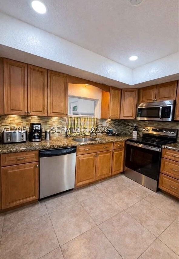 Foto del edificio - 5340-5342 NE 17th Terrace