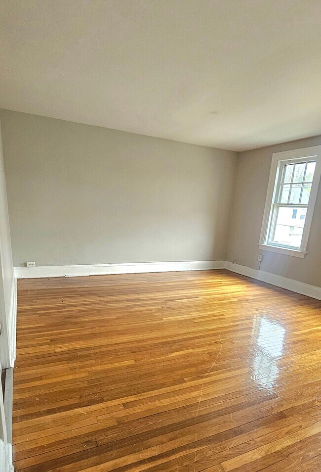 Foto del edificio - 305 Main St