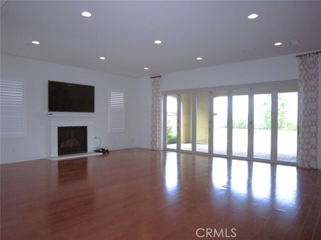 Building Photo - 1256 Inspiration