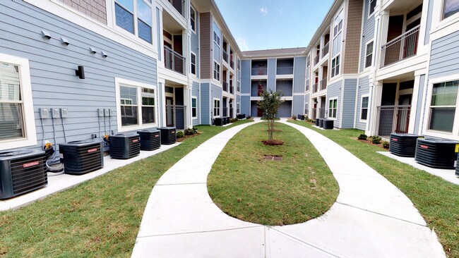 Bella Vista Apartments