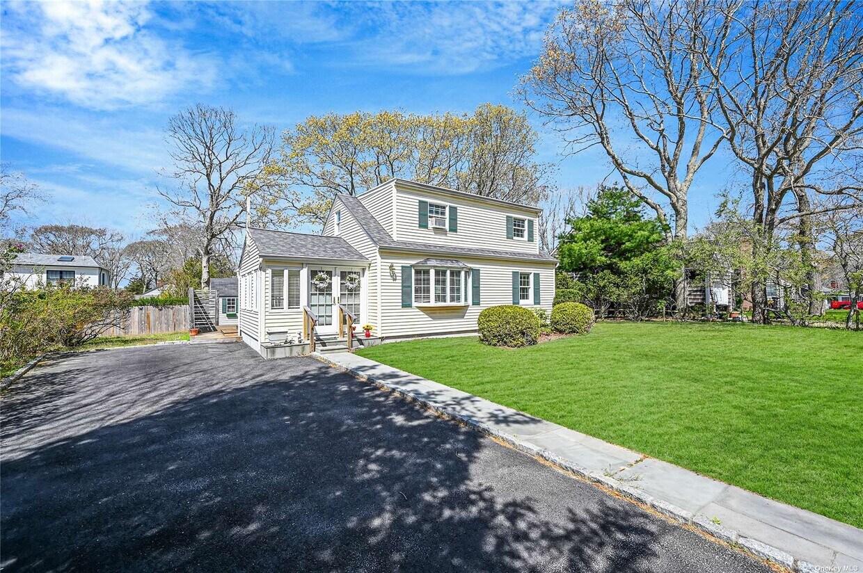 17 Birch St, Sag Harbor, NY 11963 House Rental in Sag Harbor, NY