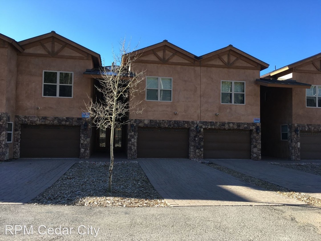 Primary Photo - 3 br, 3 bath House - 565 Vassels RD Suite B10