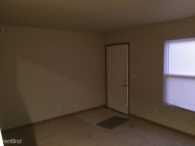 Building Photo - 6740 St Moritz Dr