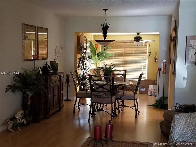 Foto del edificio - 4301 NW 12th Dr