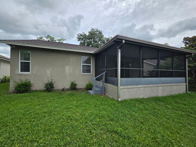 Foto del edificio - Piedmont Lakes Blvd