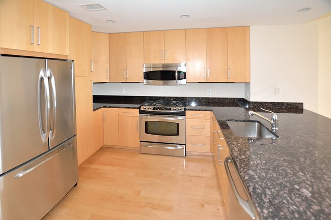 Kitchen - 8220 Crestwood Heights Dr