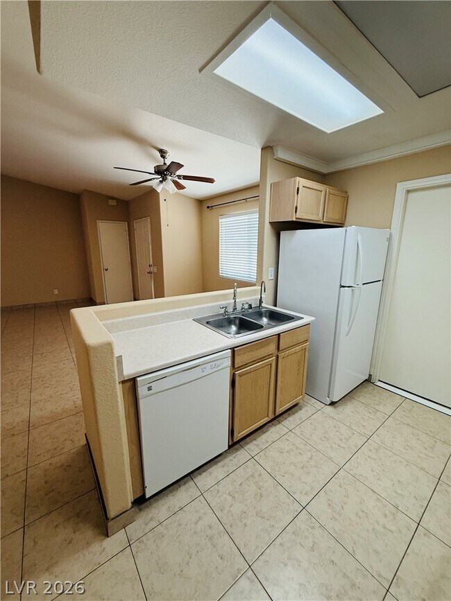 Foto del edificio - 3690 Pahrump Valley Blvd