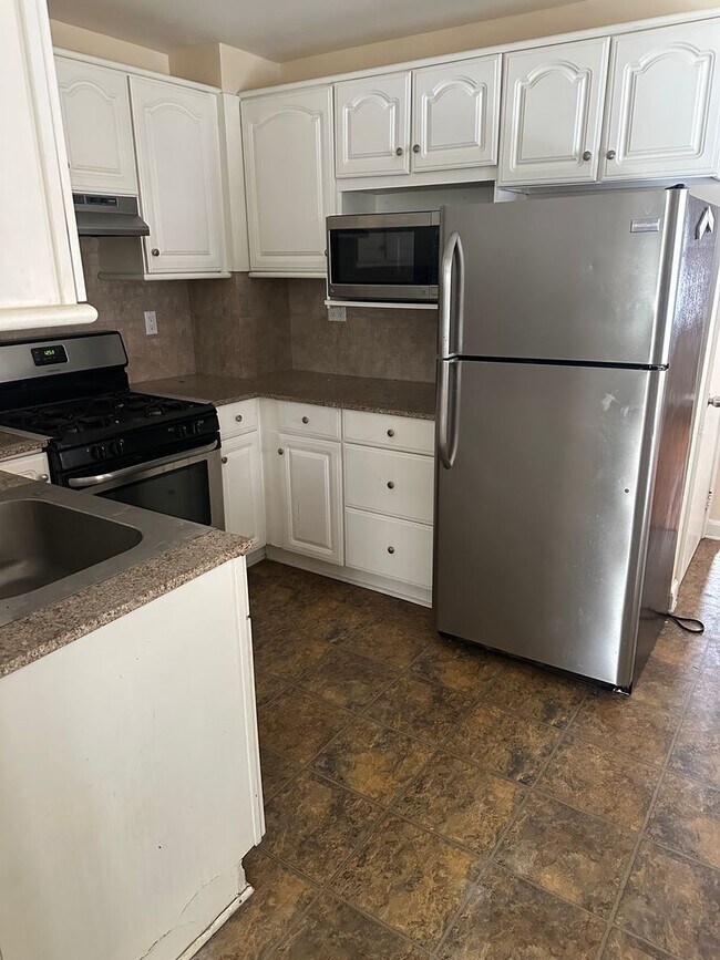 Foto del edificio - 3 Bedroom Brick Cape Cod in Central York School District!