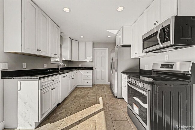 Foto del edificio - 880 Hemingway Rd