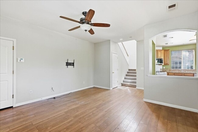 Photo - 2803 Crested St House