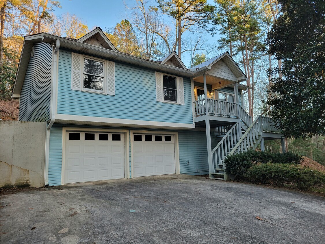 73 Ridge, Ellijay, GA 30536 House Rental in Ellijay, GA