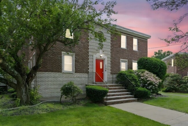 Foto del edificio - 42 Newman Rd