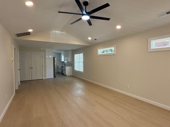 Foto del edificio - Brand New Construction!! - 3BD/2BA