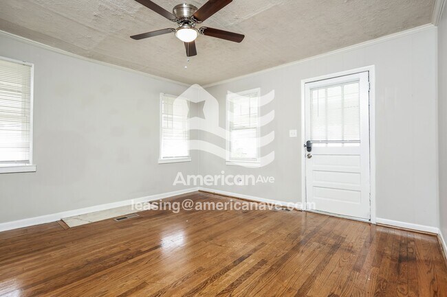 Foto del edificio - 1317 Springer St
