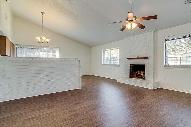 Building Photo - 4415 Monteith Dr
