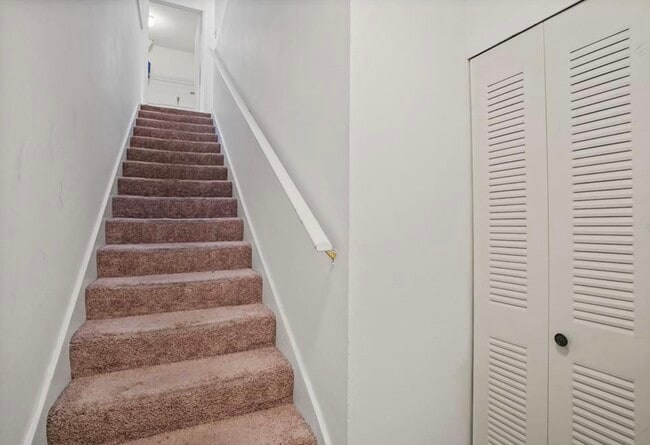 Building Photo - 5468 E Michigan St