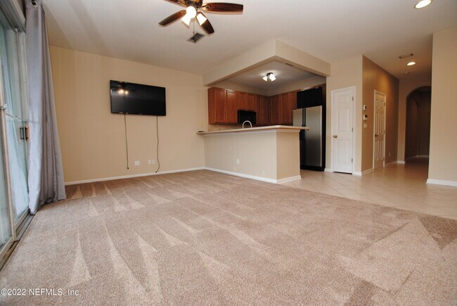 Building Photo - 5762 Sandstone Way