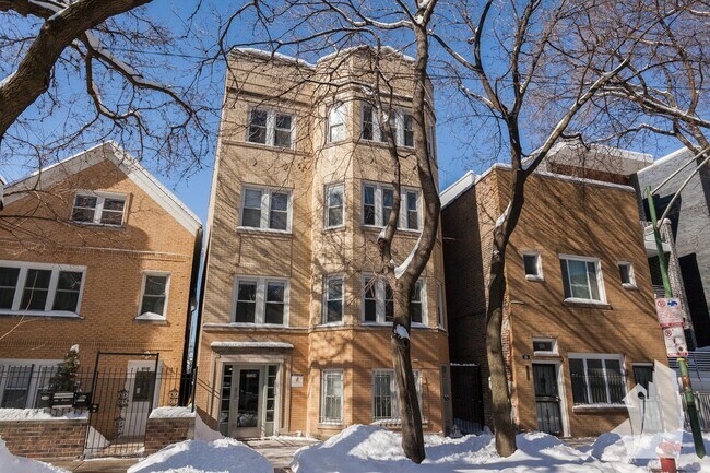Building Photo - 1524 N Artesian Ave