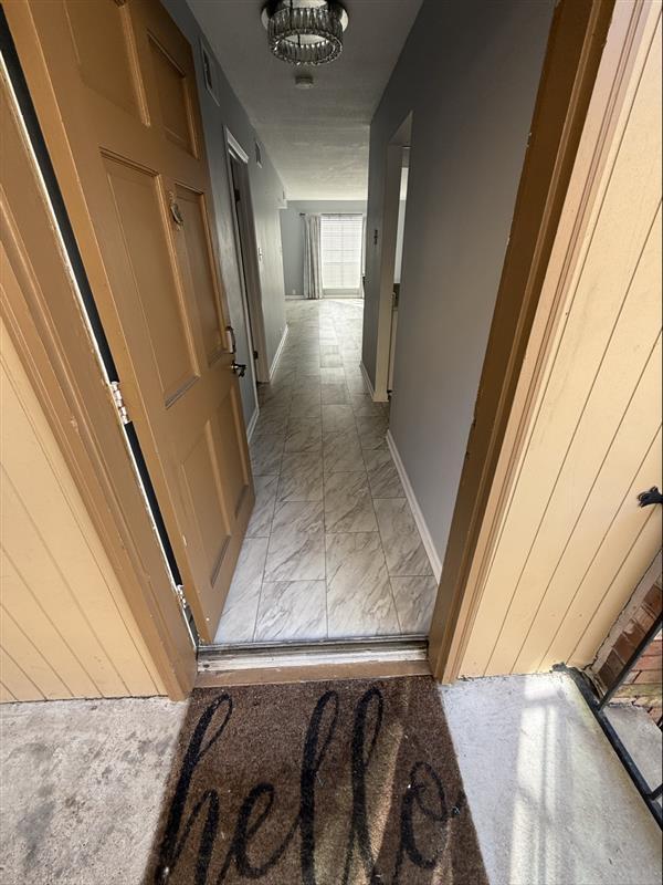 Foto del edificio - 3320 N Arnoult Rd