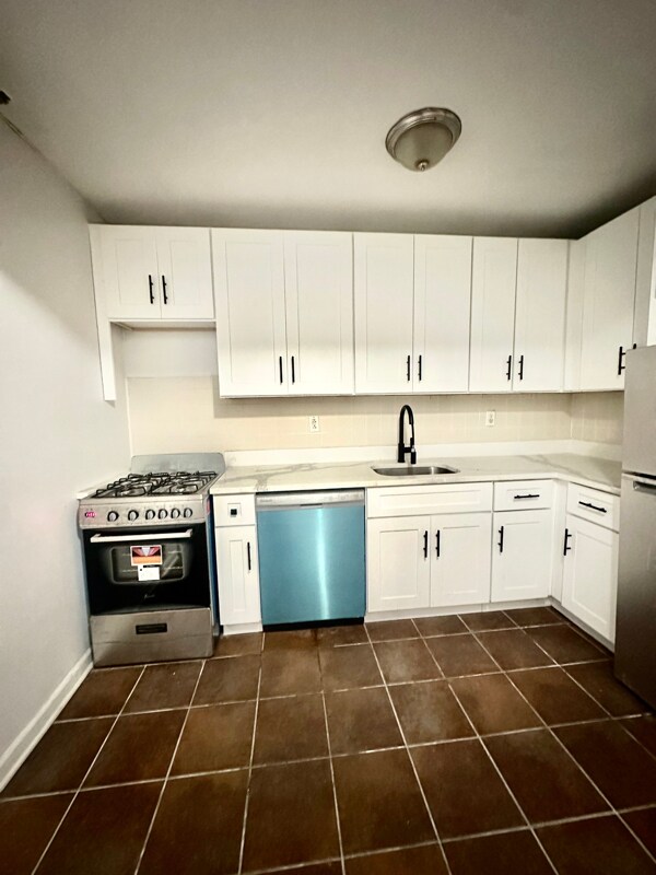 Foto del edificio - 792 Sterling Pl