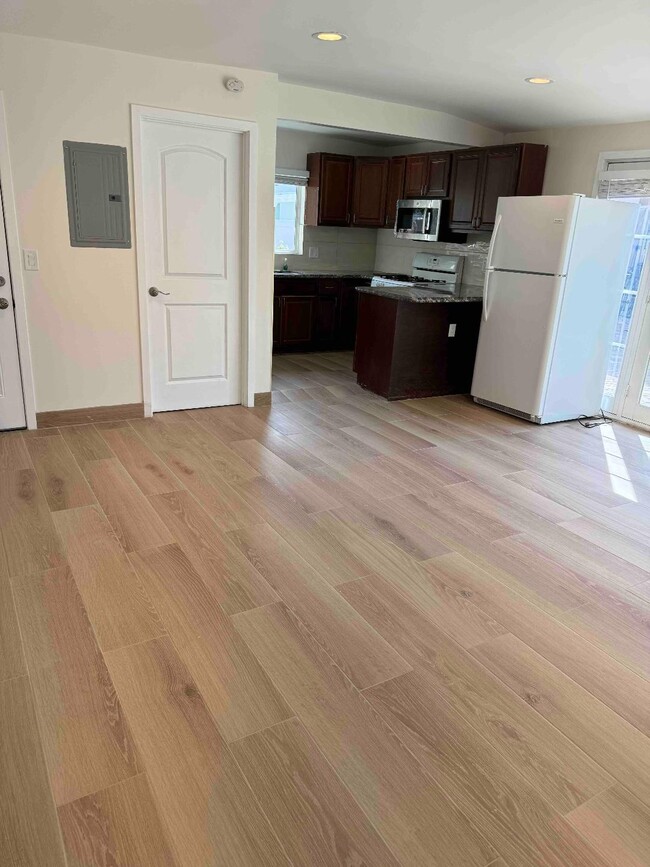 Foto del edificio - 470 S Hamel Rd